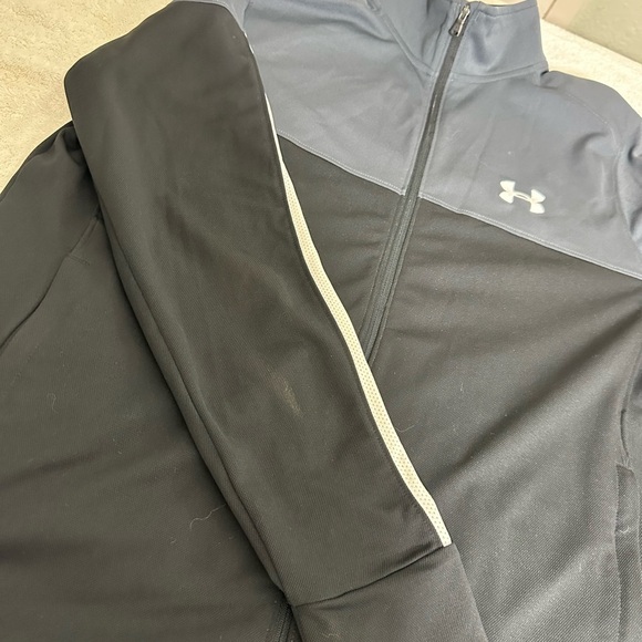 Under Armour Loose Fit Full Zip Track Jacket Adult Medium Black Gray White - Picture 7 of 8